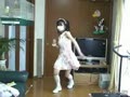 японка танцует